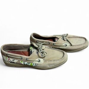 Woman’s Tan Boat Shoes
